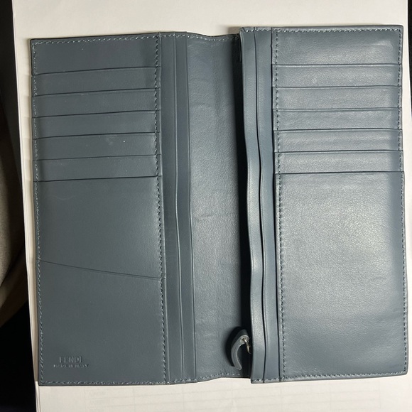 Fendi Wallet - Picture 3 of 6